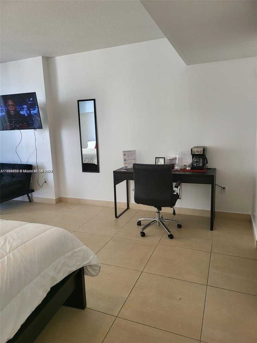 Small Image of 1750 NORTH BAYSHORE DR #2207, Miami Number 7