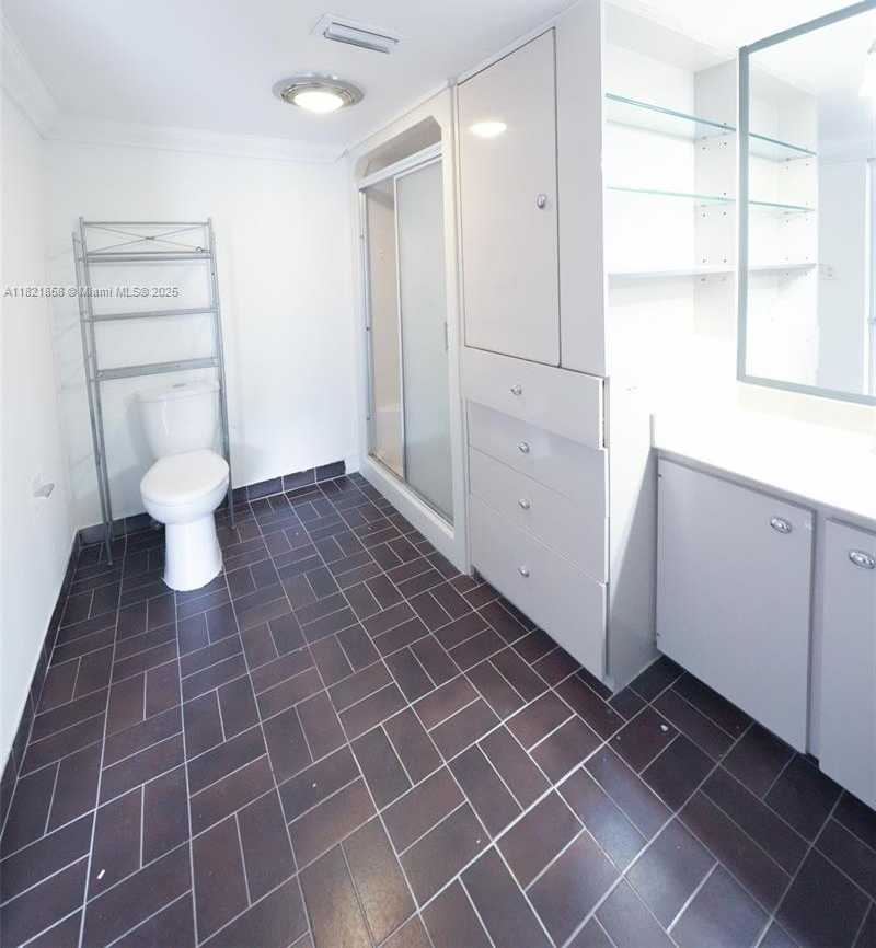 Small Image of 7327 PEPPER PIKE, Hialeah Number 23