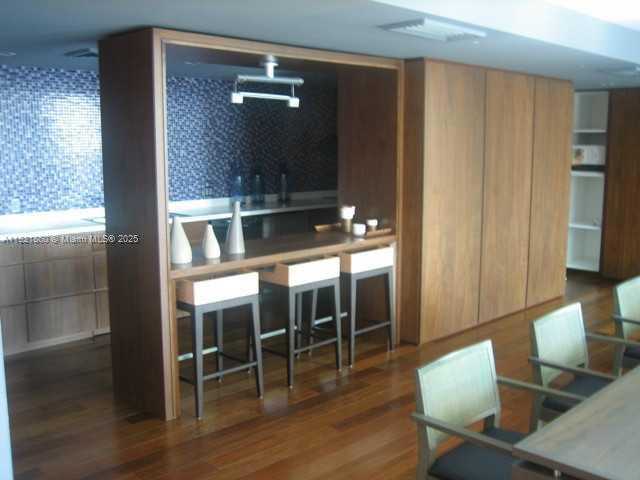 Small Image of 325 SOUTH BISCAYNE BL #1015, Miami Number 2