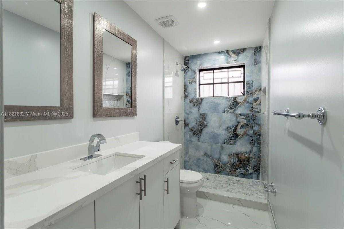 Small Image of 561 SOUTH WEST 122ND AVE, Miami Number 10