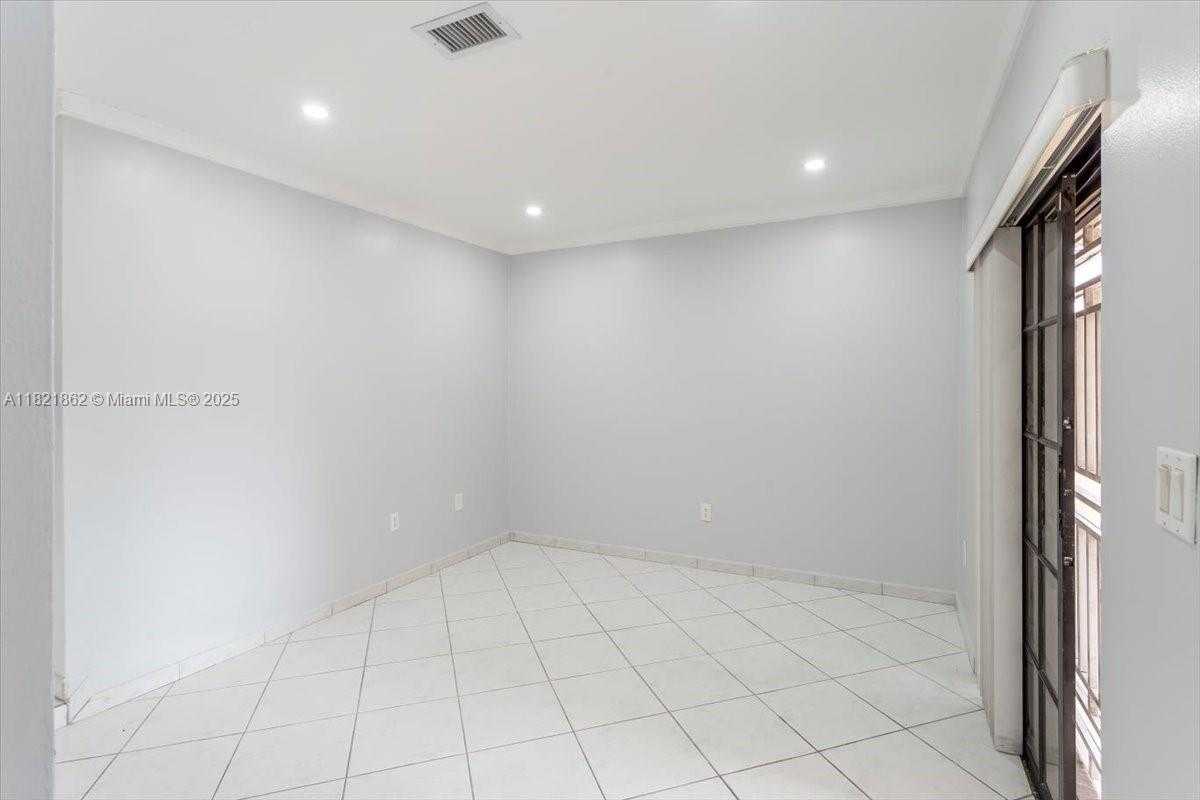 Small Image of 561 SOUTH WEST 122ND AVE, Miami Number 15