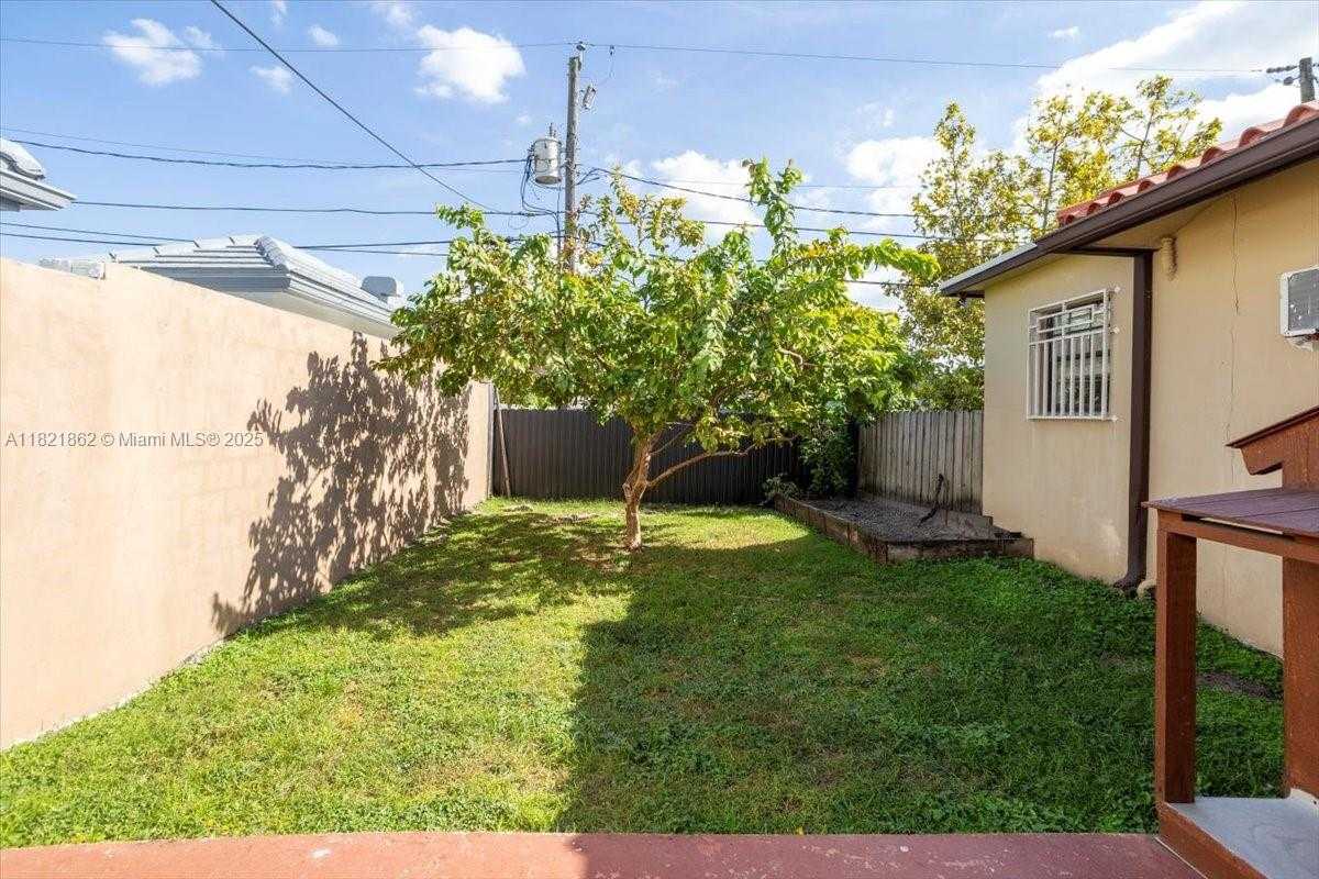 Small Image of 561 SOUTH WEST 122ND AVE, Miami Number 17
