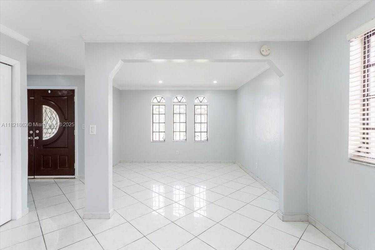 Small Image of 561 SOUTH WEST 122ND AVE, Miami Number 7
