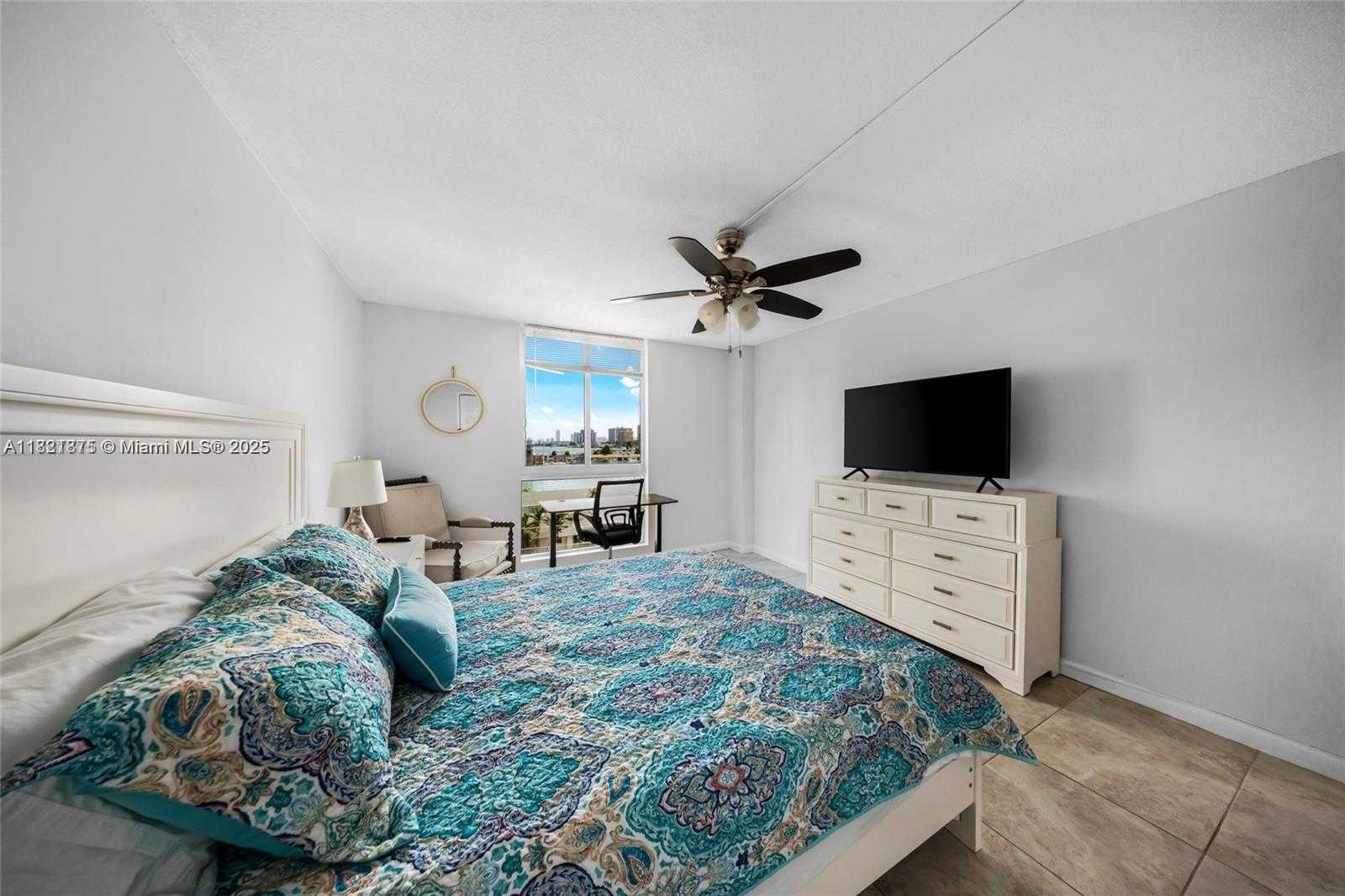 Small Image of 7928 WEST DR #602, North Bay Village Number 21