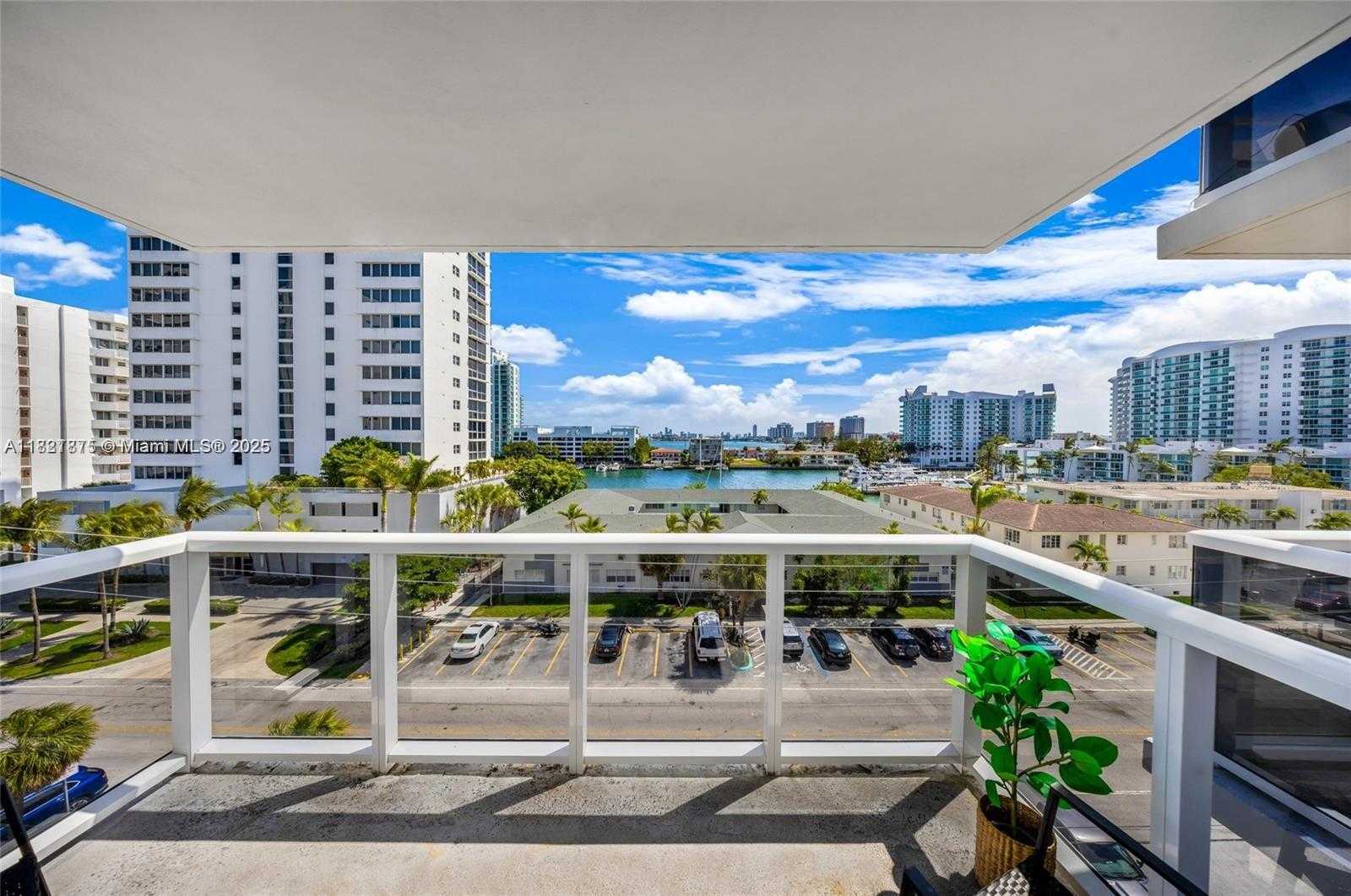 Small Image of 7928 WEST DR #602, North Bay Village Number 27