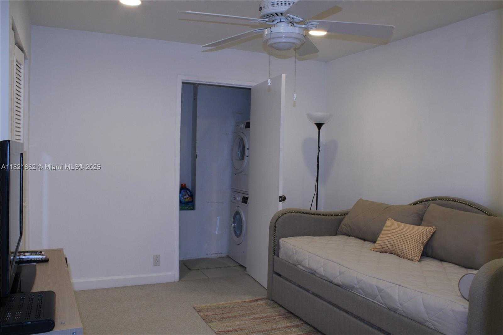 Small Image of 201 CRANDON BLVD #439, Key Biscayne Number 15