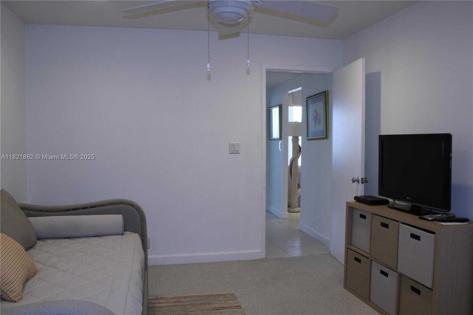 Small Image of 201 CRANDON BLVD #439, Key Biscayne Number 16