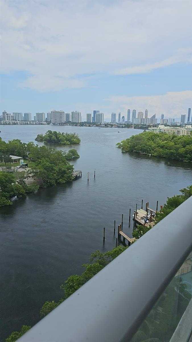 Small Image of 16385 BISCAYNE BLVD #902, North Miami Beach Number 15