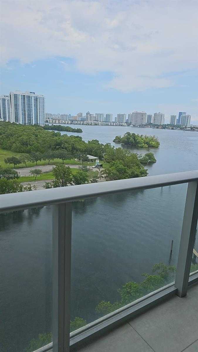 Small Image of 16385 BISCAYNE BLVD #902, North Miami Beach Number 16
