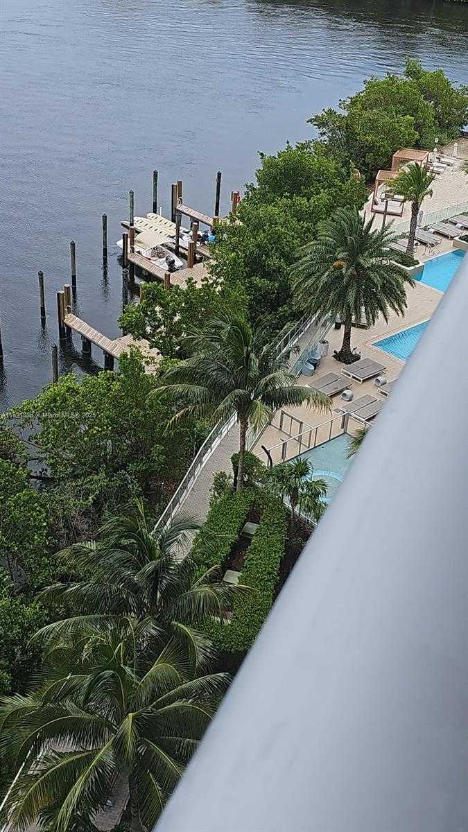 Small Image of 16385 BISCAYNE BLVD #902, North Miami Beach Number 17