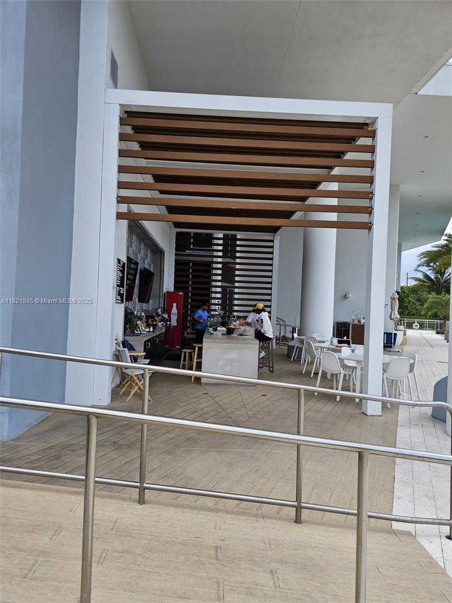 Small Image of 16385 BISCAYNE BLVD #902, North Miami Beach Number 30