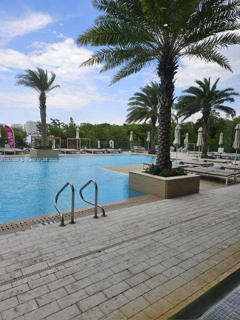 Small Image of 16385 BISCAYNE BLVD #902, North Miami Beach Number 31