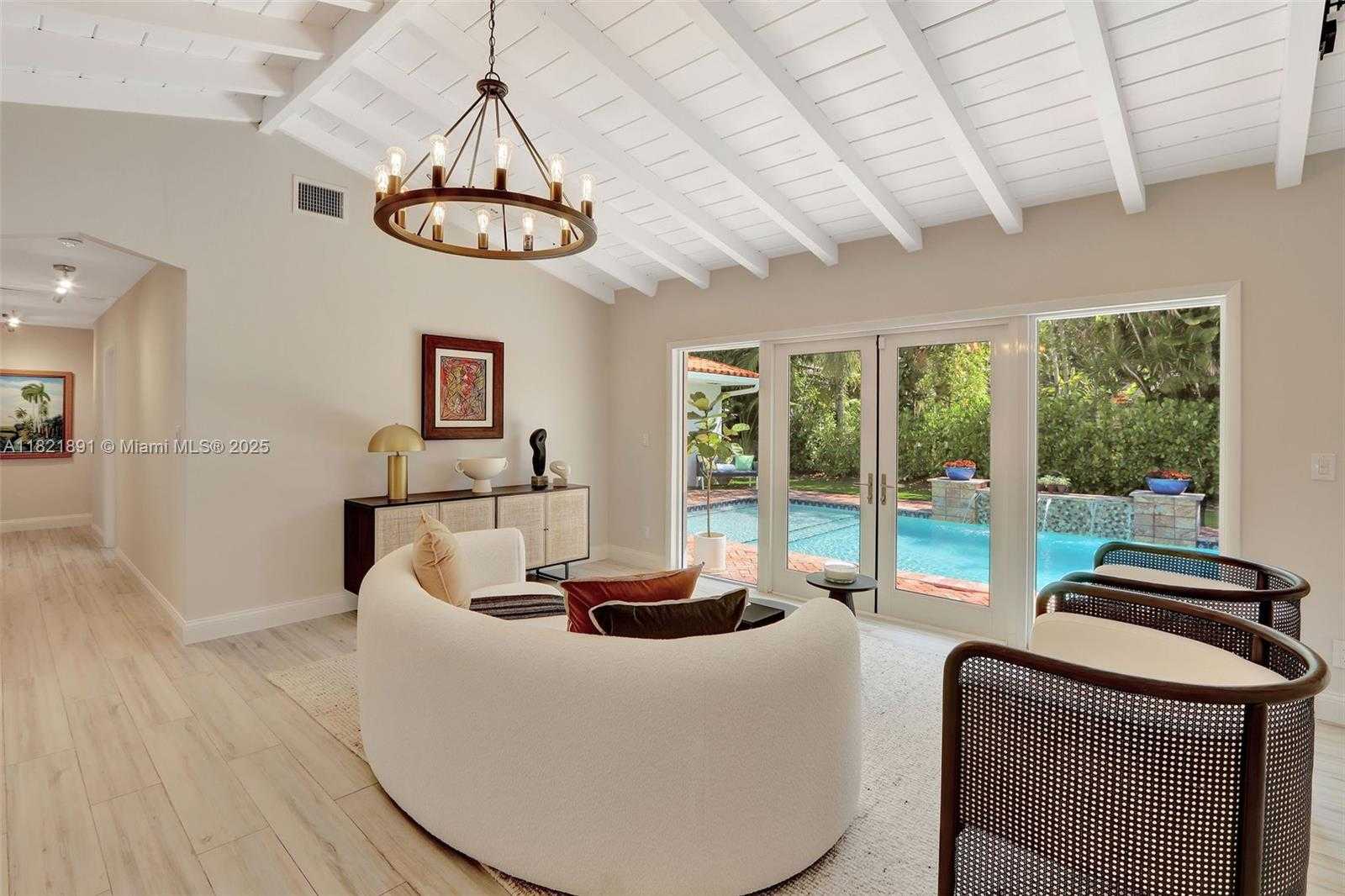 Small Image of 6640 TARREGA ST, Coral Gables Number 15