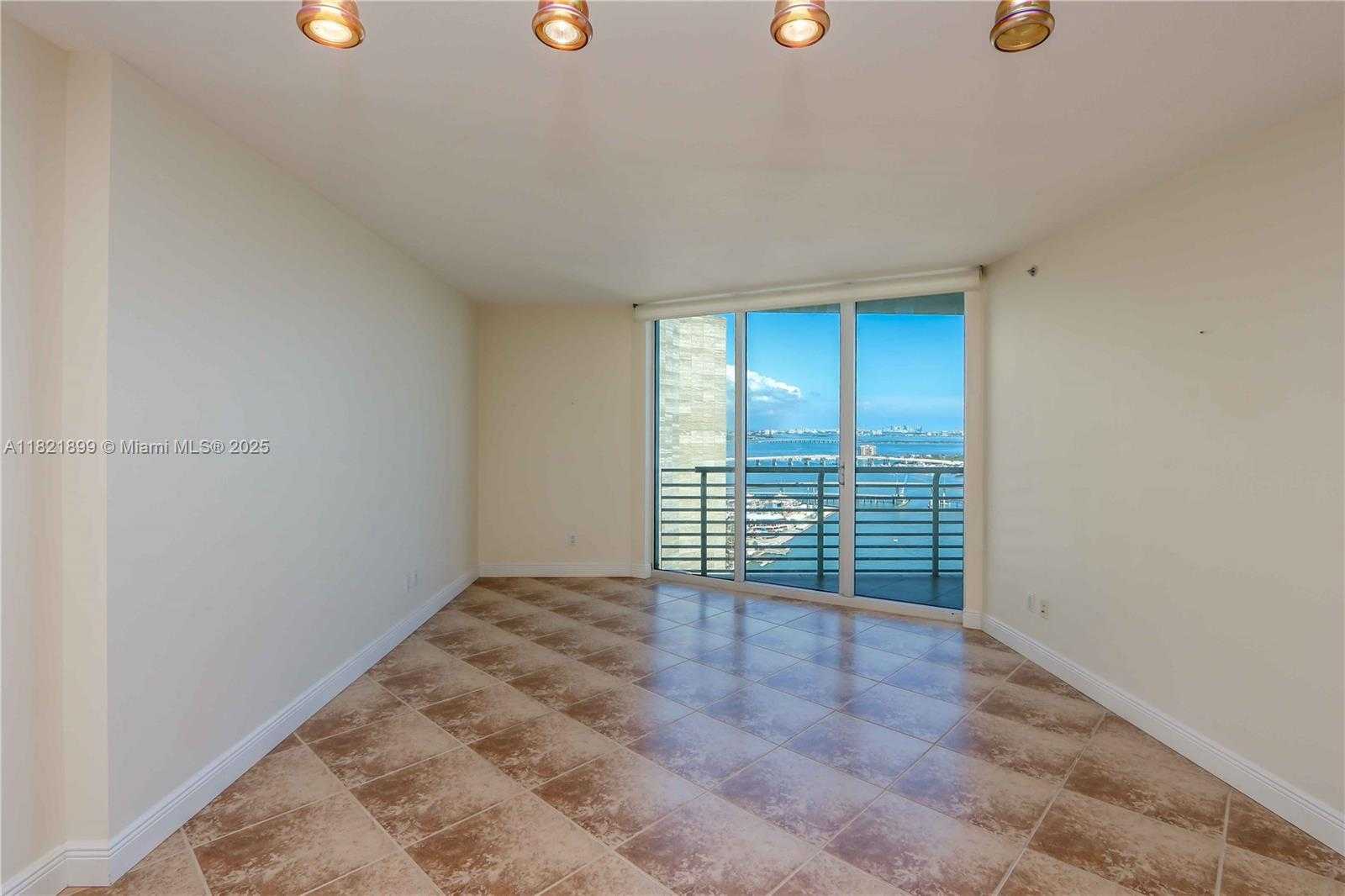 Small Image of 335 SOUTH BISCAYNE BLVD #3510, Miami Number 5