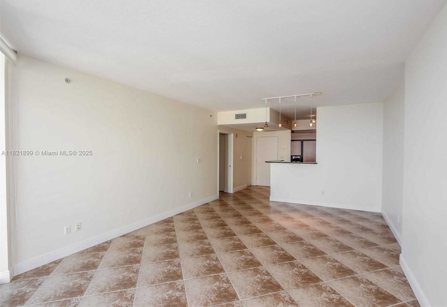 Small Image of 335 SOUTH BISCAYNE BLVD #3510, Miami Number 7