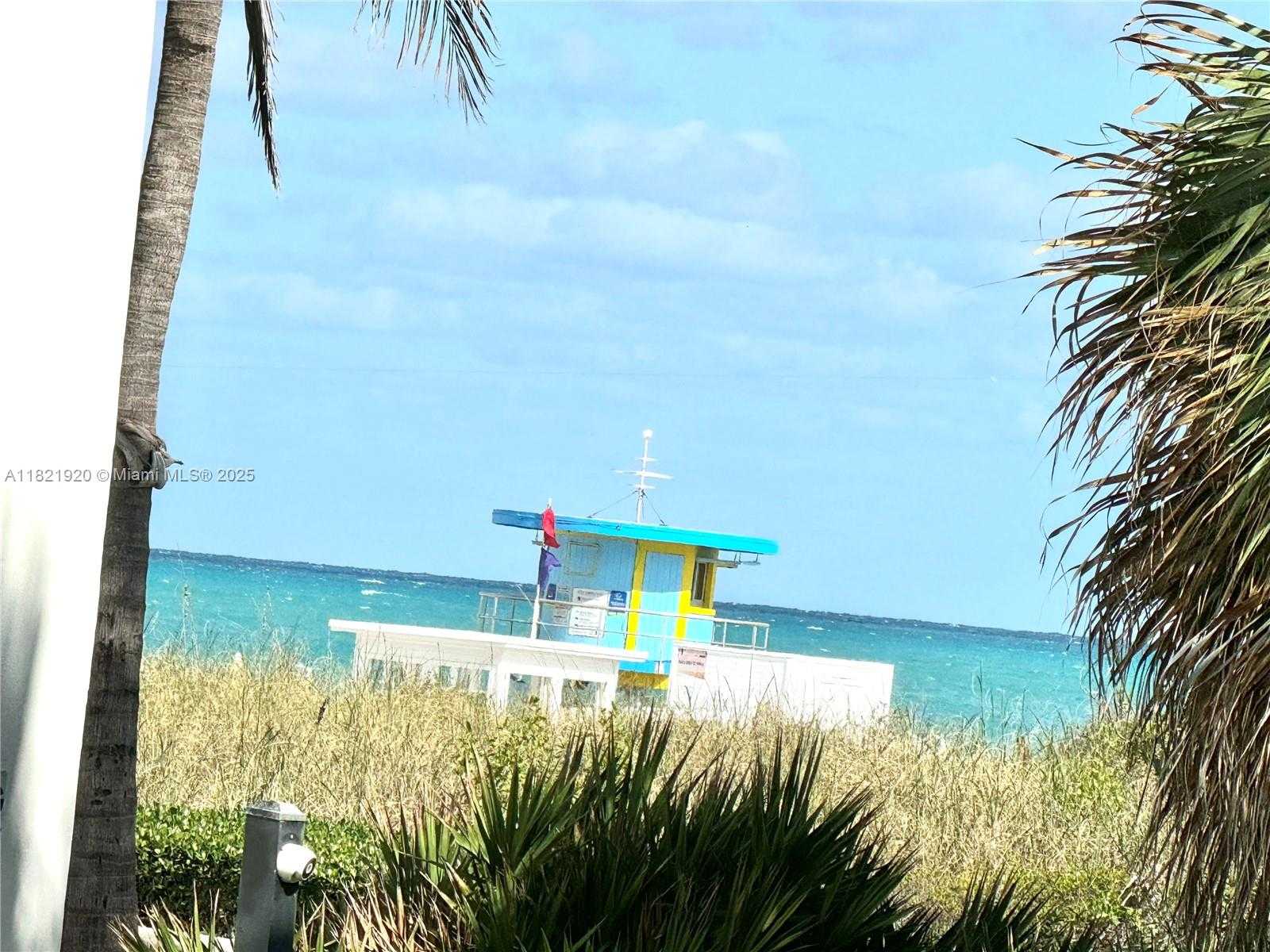 Small Image of 1621 COLLINS AVE #310, Miami Beach Number 14