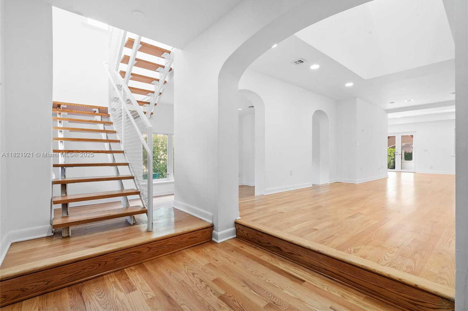 Small Image of 527 SOUTH WEST 20TH RD, Miami Number 6