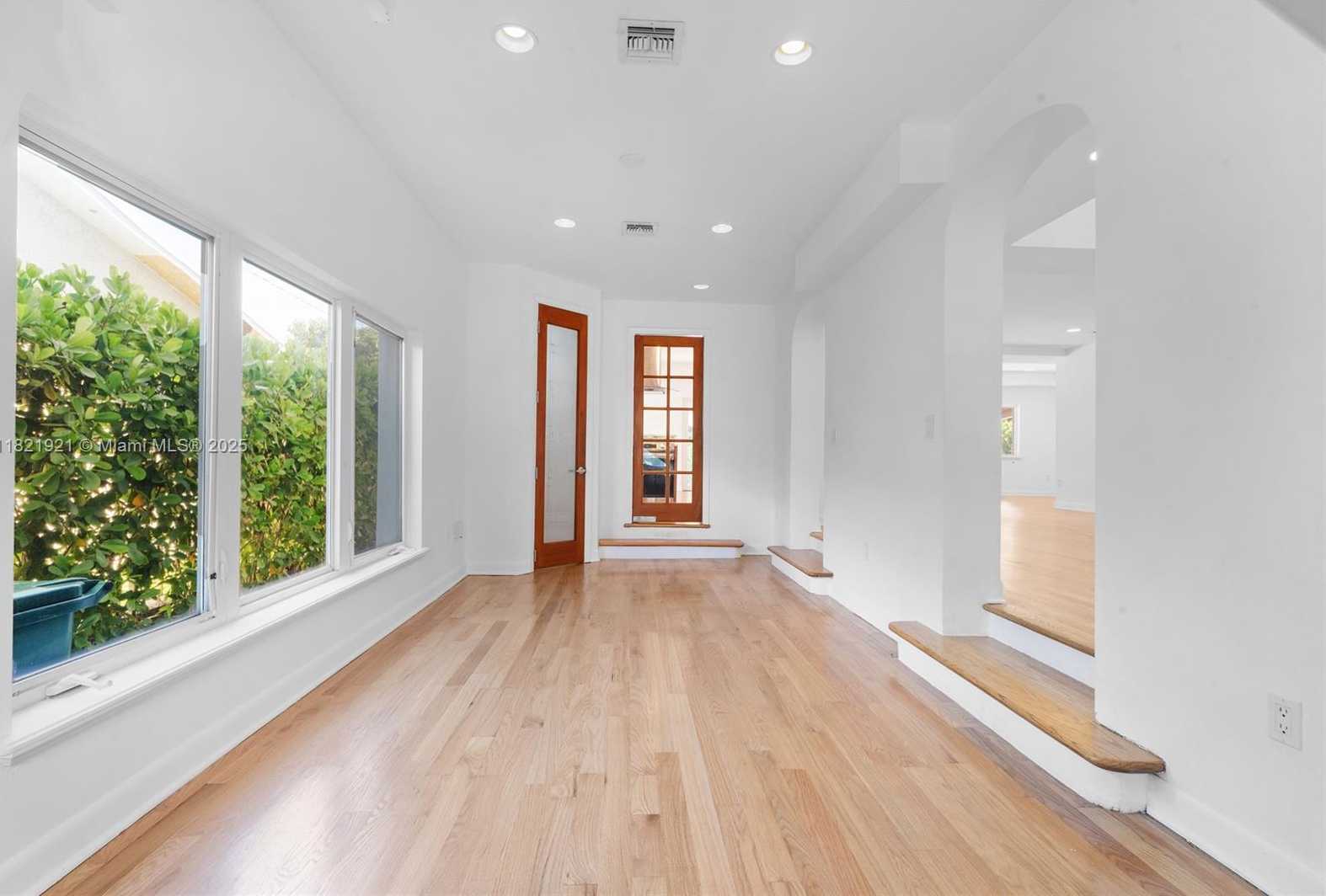 Small Image of 527 SOUTH WEST 20TH RD, Miami Number 8