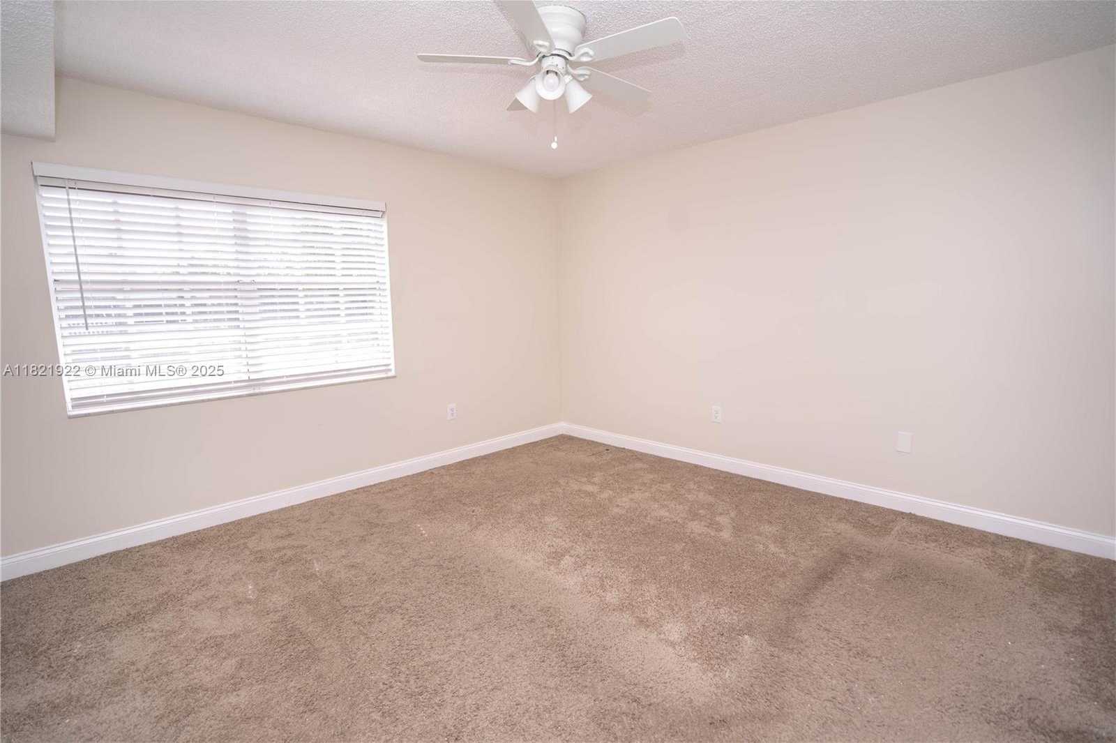 Small Image of 7090 NORTH WEST 173RD DR #203, Hialeah Number 4