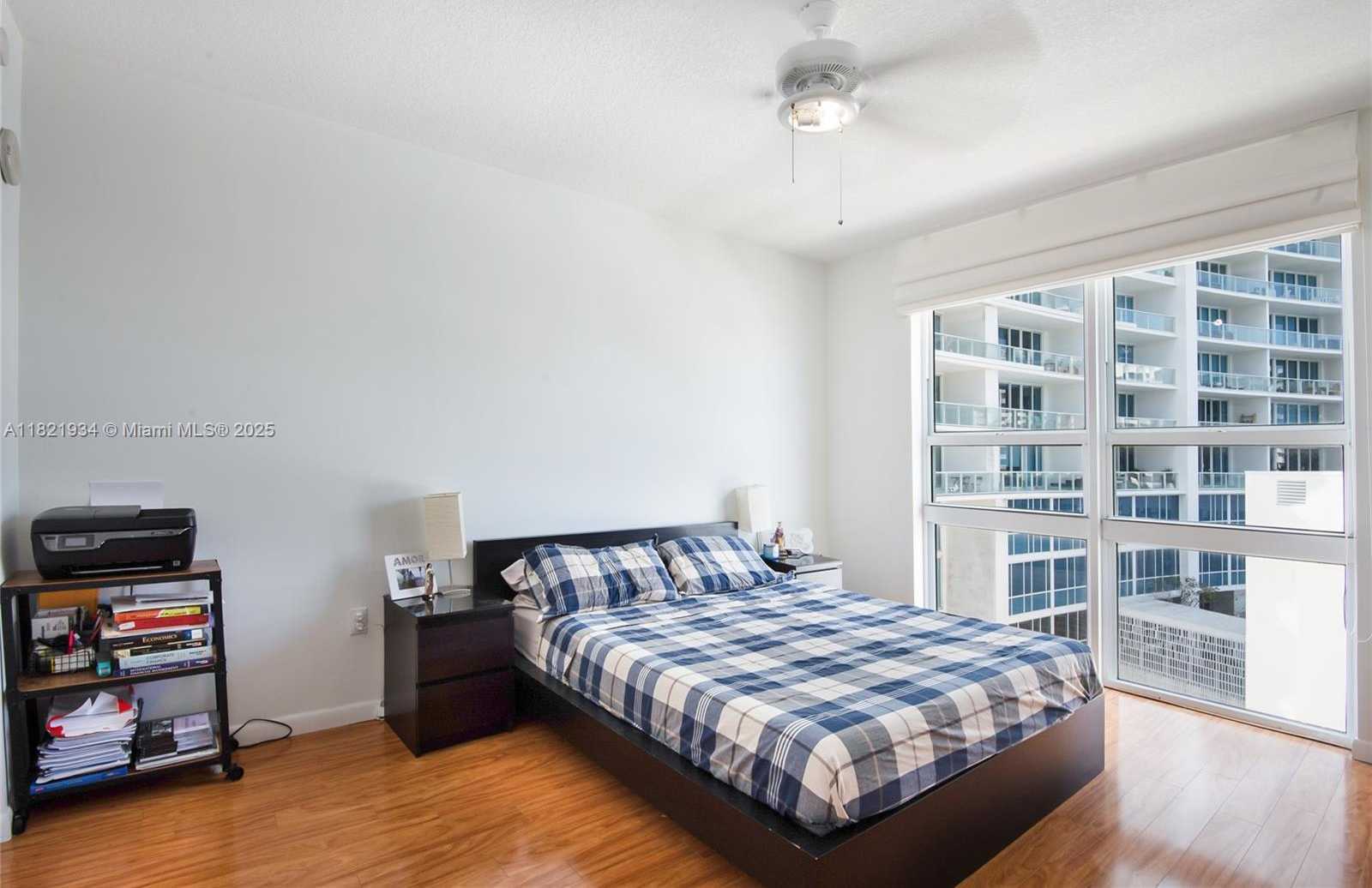 Small Image of 2000 NORTH BAYSHORE DR #626, Miami Number 9