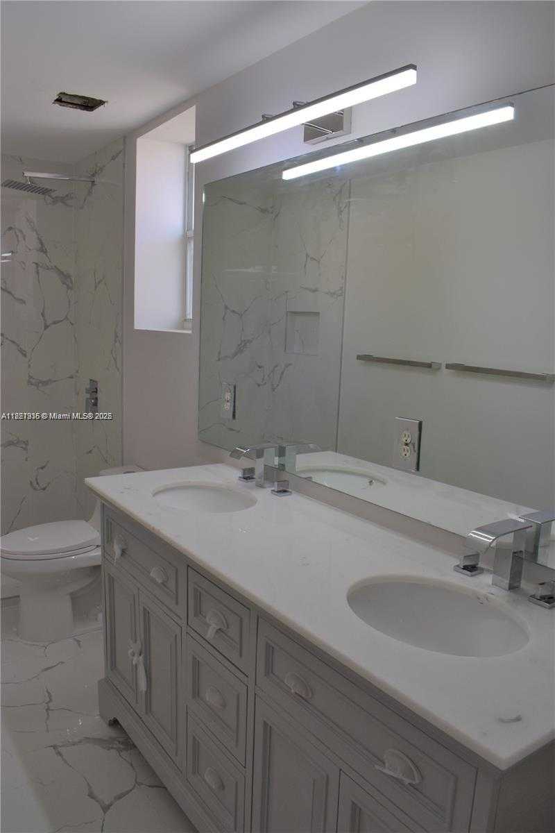 Small Image of 6540 NORTH WEST 114TH AVE #1401, Doral Number 11