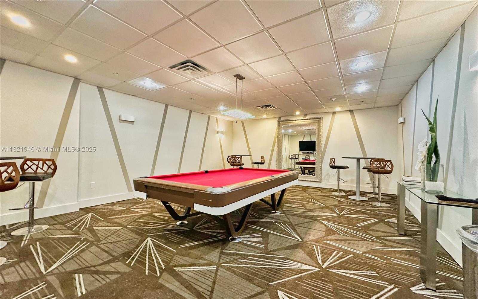 Small Image of 5701 COLLINS AVE #1508, Miami Beach Number 21