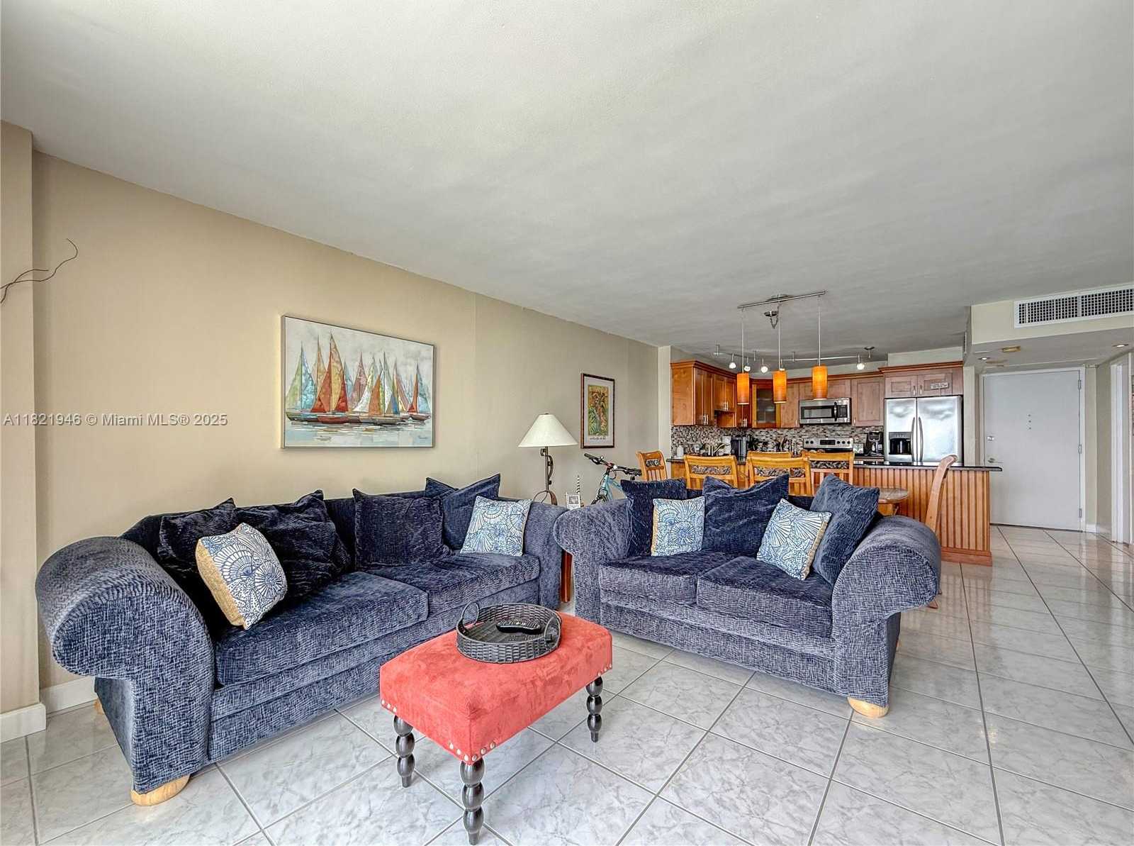 Small Image of 5701 COLLINS AVE #1508, Miami Beach Number 7