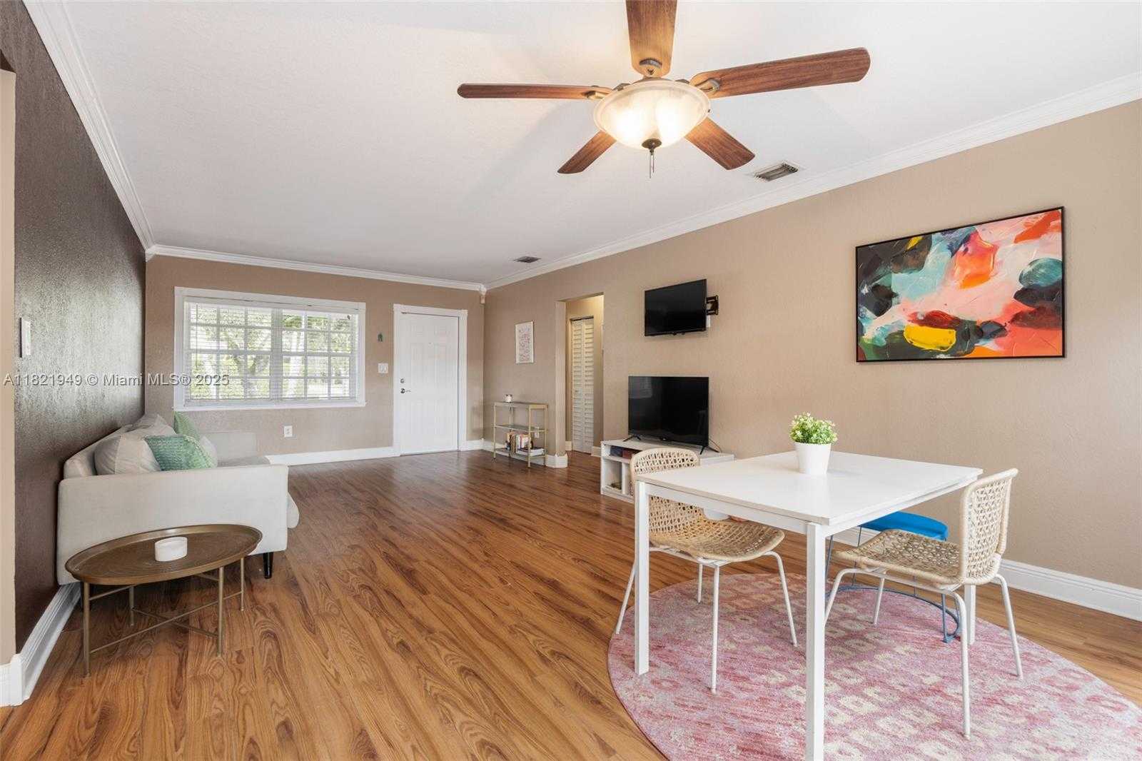 Small Image of 5490 SOUTH WEST 57TH AVE, Miami Number 16