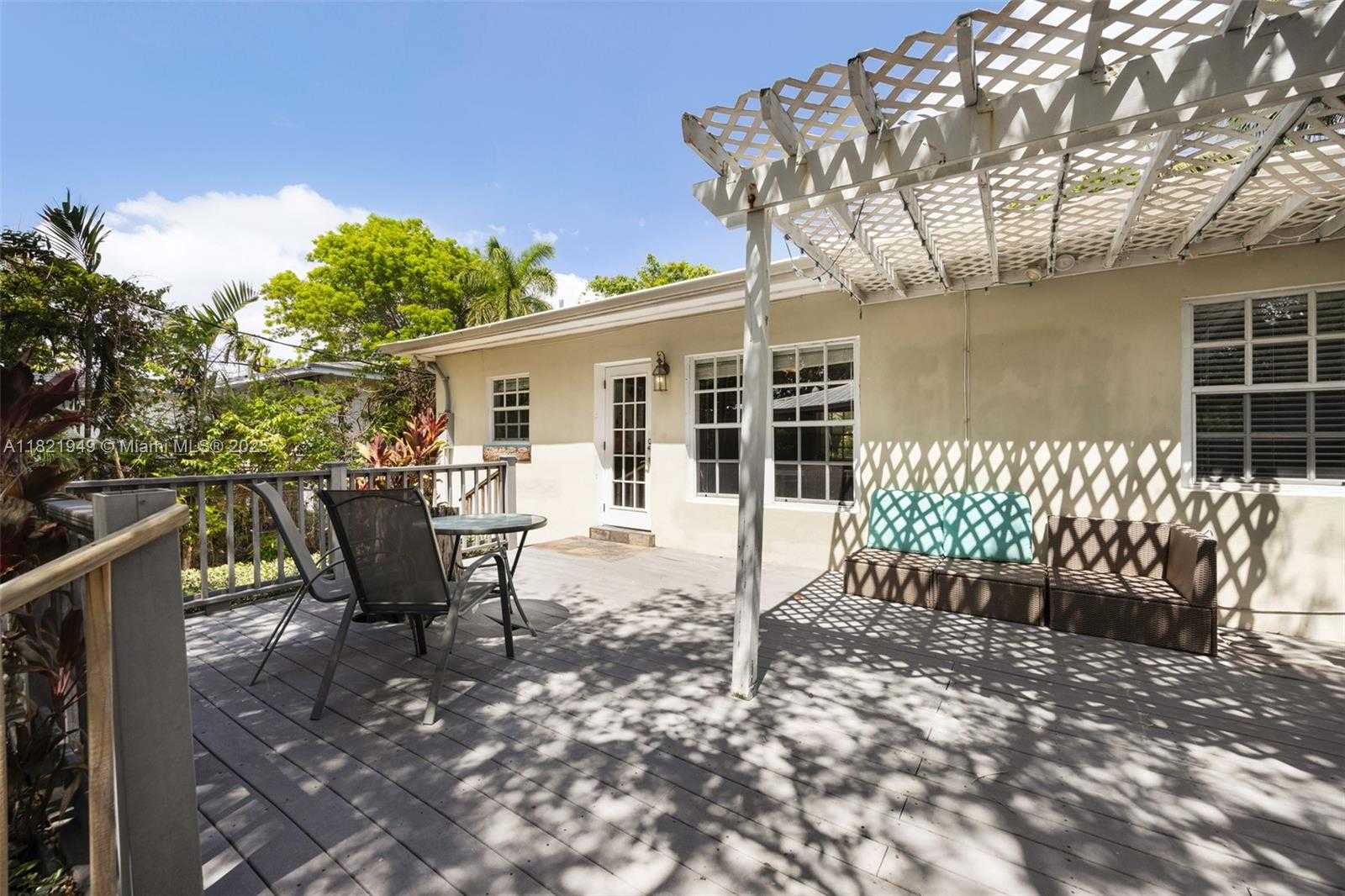 Small Image of 5490 SOUTH WEST 57TH AVE, Miami Number 4