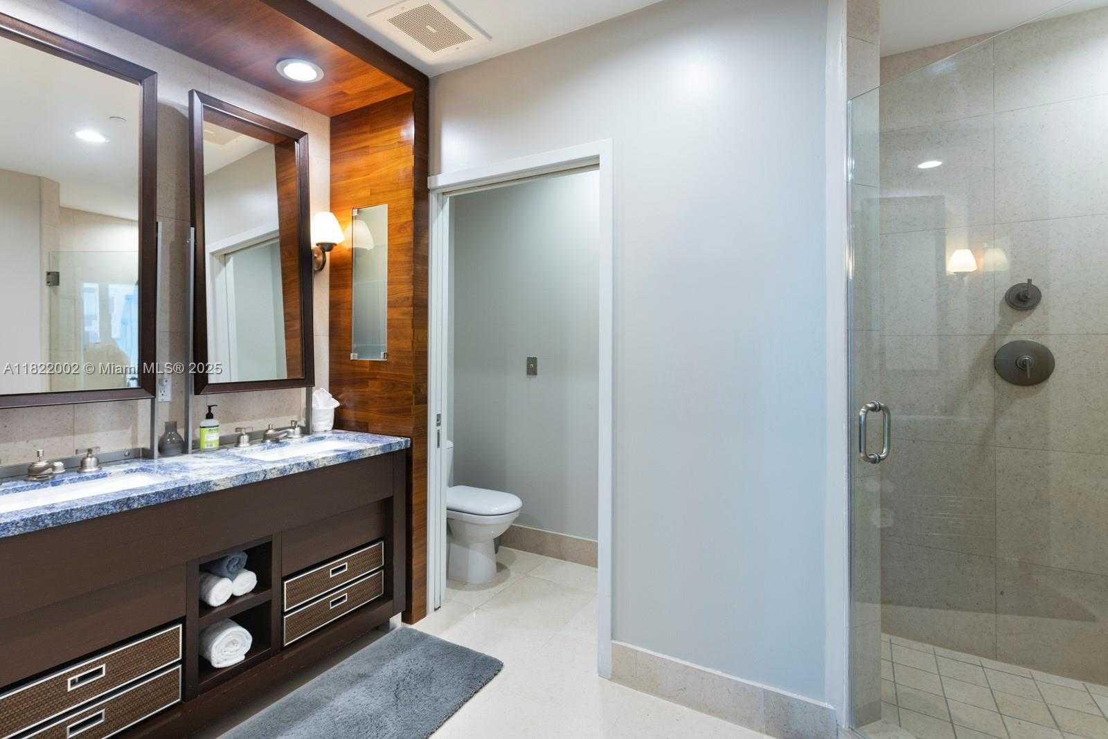 Small Image of 6799 COLLINS AVE #507, Miami Beach Number 14