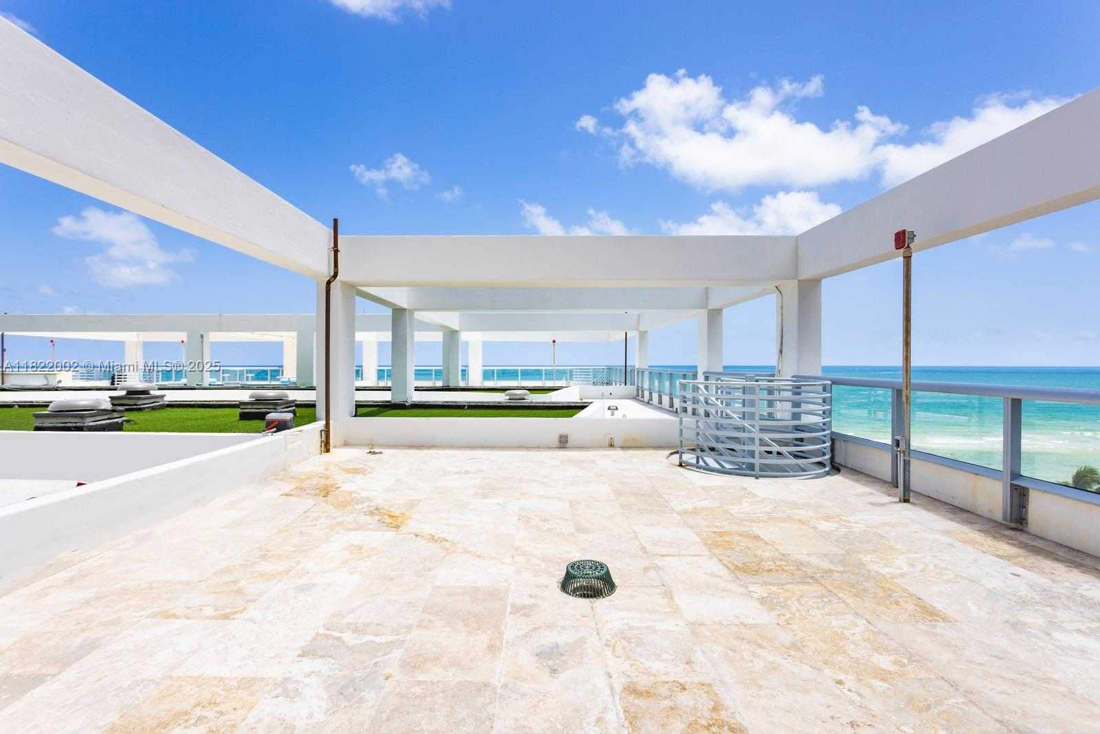 Small Image of 6799 COLLINS AVE #507, Miami Beach Number 20