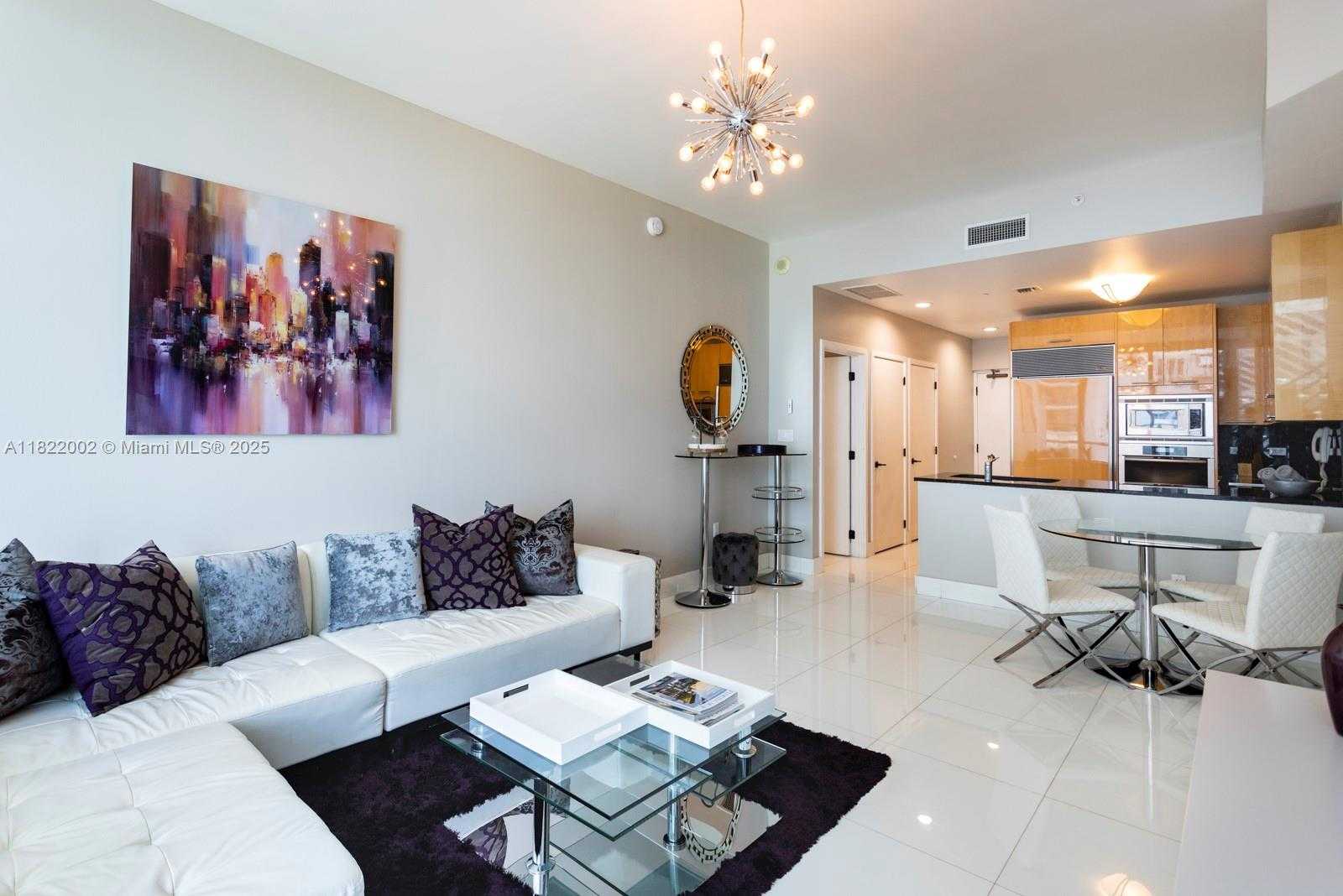 Small Image of 6799 COLLINS AVE #507, Miami Beach Number 7
