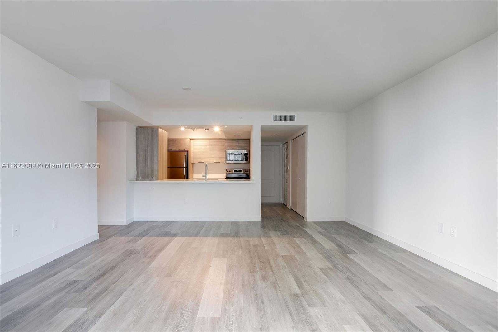 Small Image of 1756 NORTH BAYSHORE DR #17E, Miami Number 11
