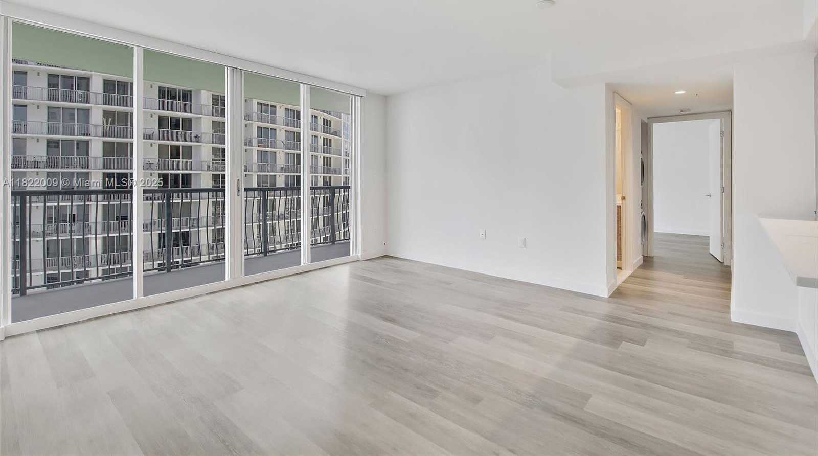 Small Image of 1756 NORTH BAYSHORE DR #17E, Miami Number 3