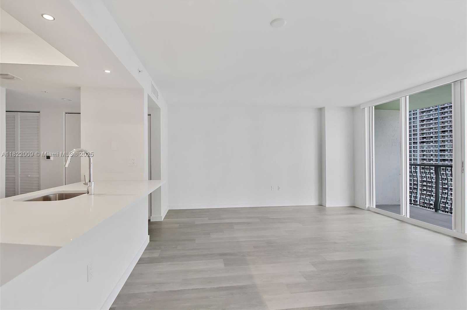 Small Image of 1756 NORTH BAYSHORE DR #17E, Miami Number 5
