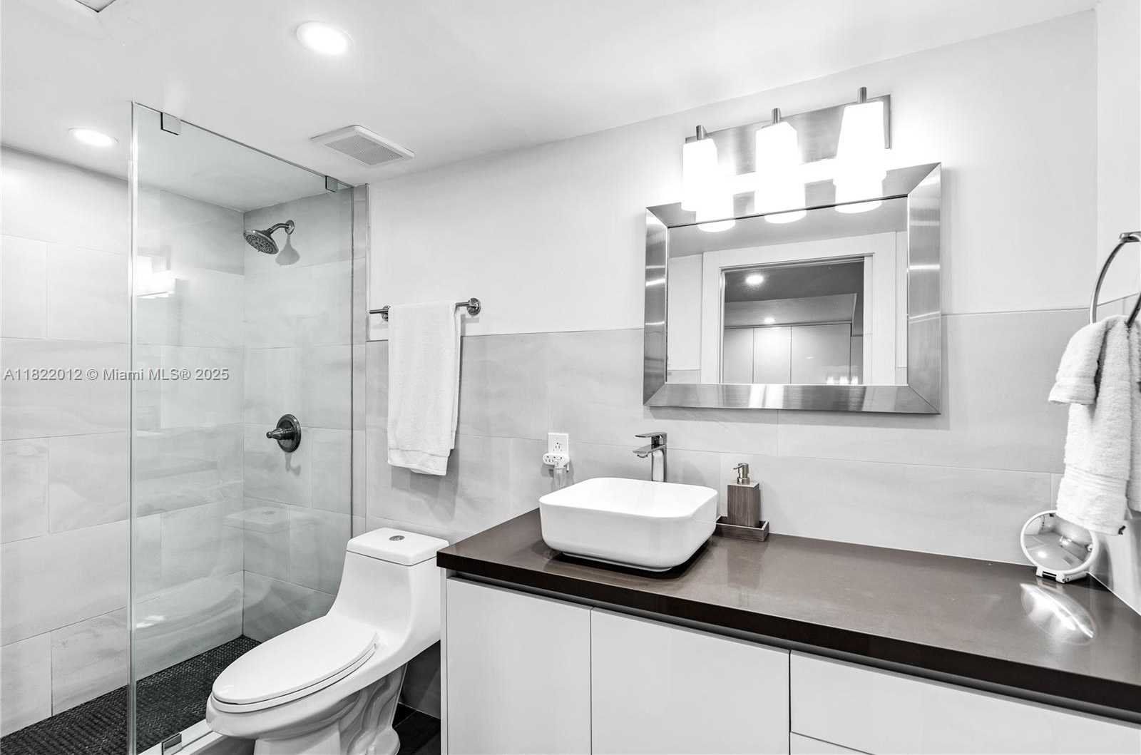 Small Image of 2301 COLLINS AVE #1543, Miami Beach Number 13