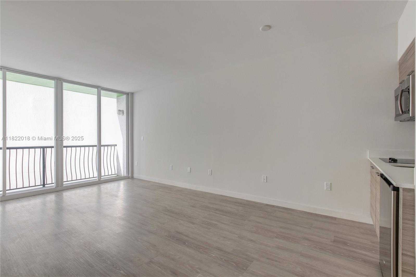 Small Image of 1756 NORTH BAYSHORE DR #7I, Miami Number 5