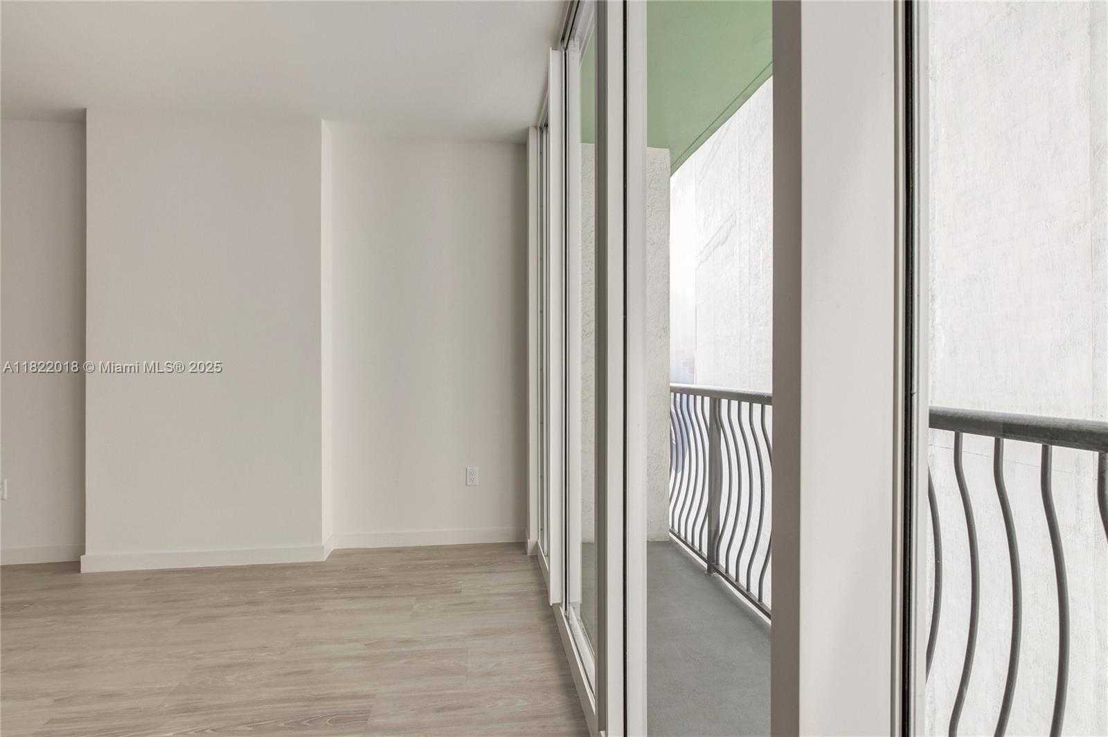 Small Image of 1756 NORTH BAYSHORE DR #7I, Miami Number 7