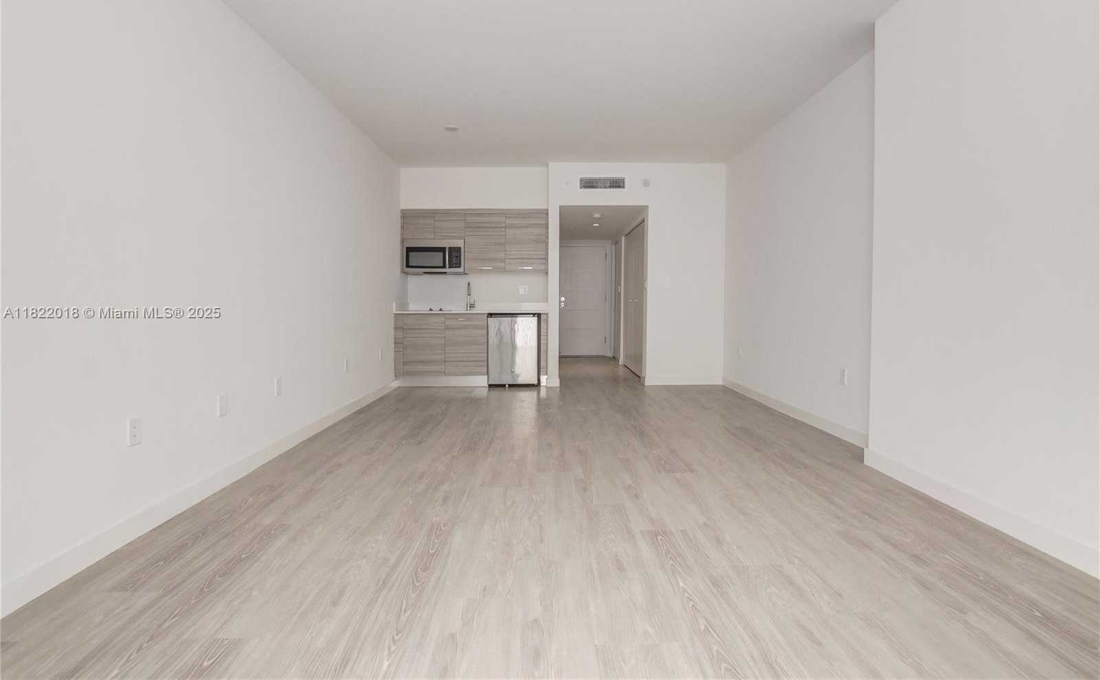 Small Image of 1756 NORTH BAYSHORE DR #7I, Miami Number 9