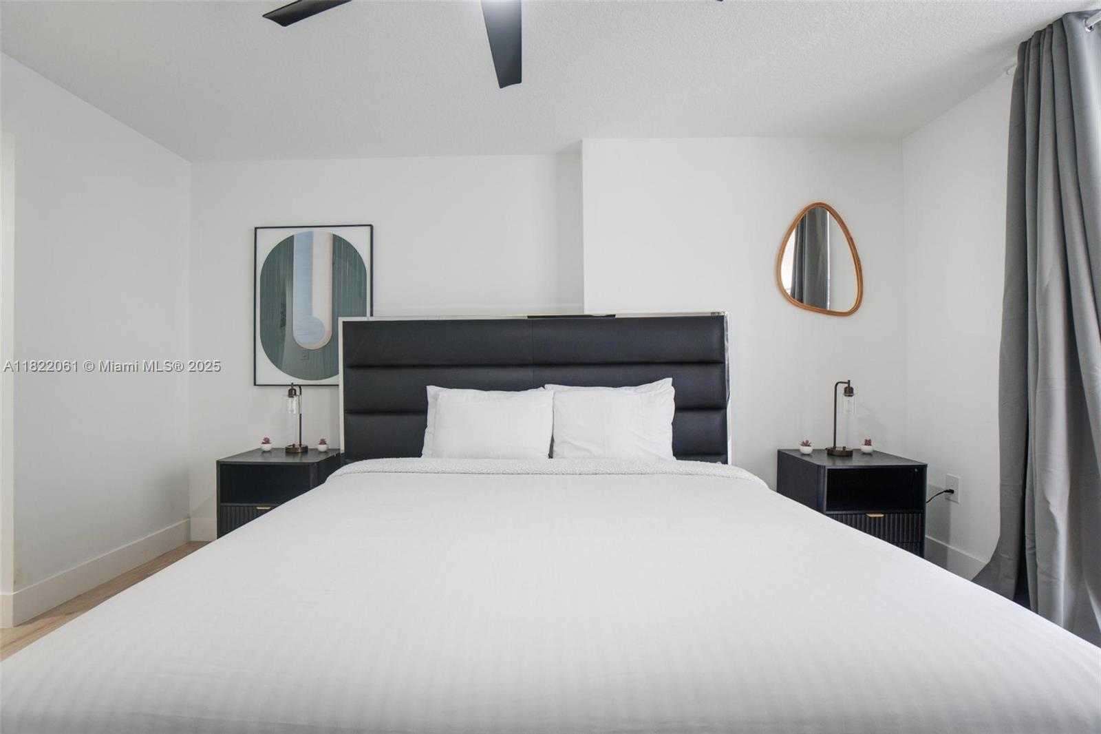 Small Image of 1200 BRICKELL BAY DR #1907, Miami Number 32