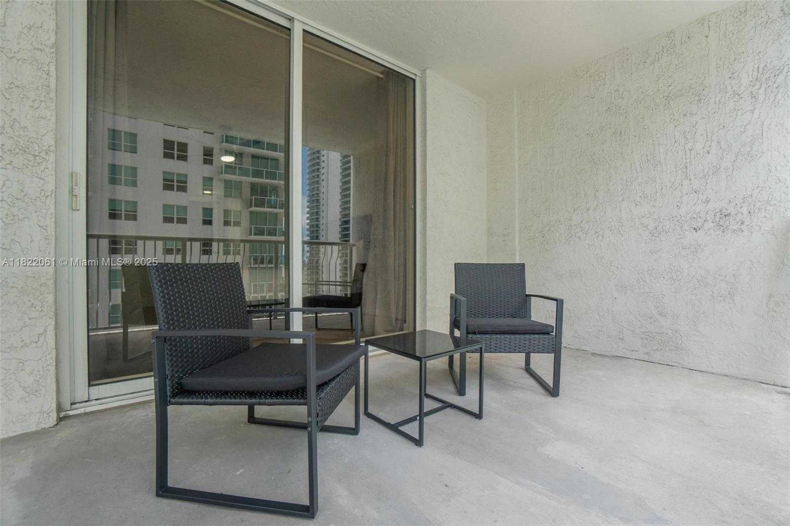 Small Image of 1200 BRICKELL BAY DR #1907, Miami Number 33
