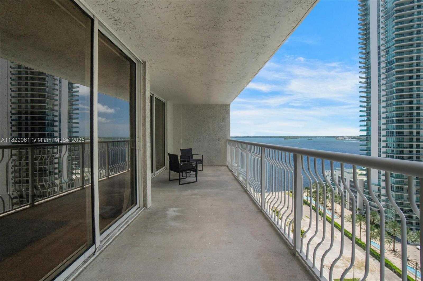 Small Image of 1200 BRICKELL BAY DR #1907, Miami Number 35