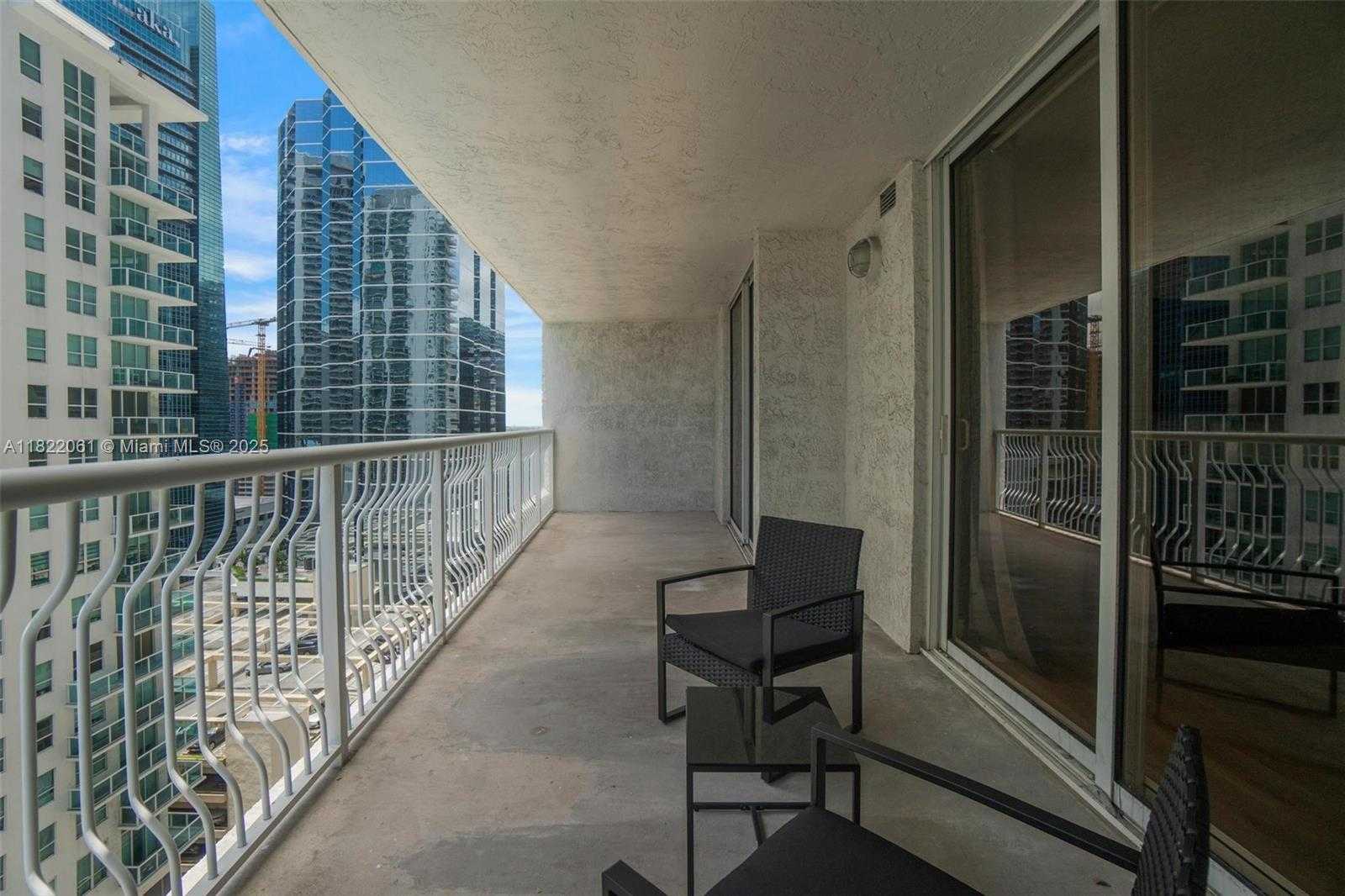 Small Image of 1200 BRICKELL BAY DR #1907, Miami Number 36