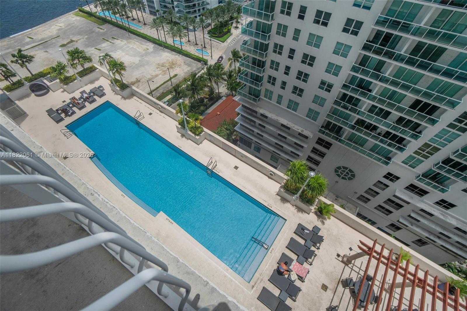 Small Image of 1200 BRICKELL BAY DR #1907, Miami Number 41