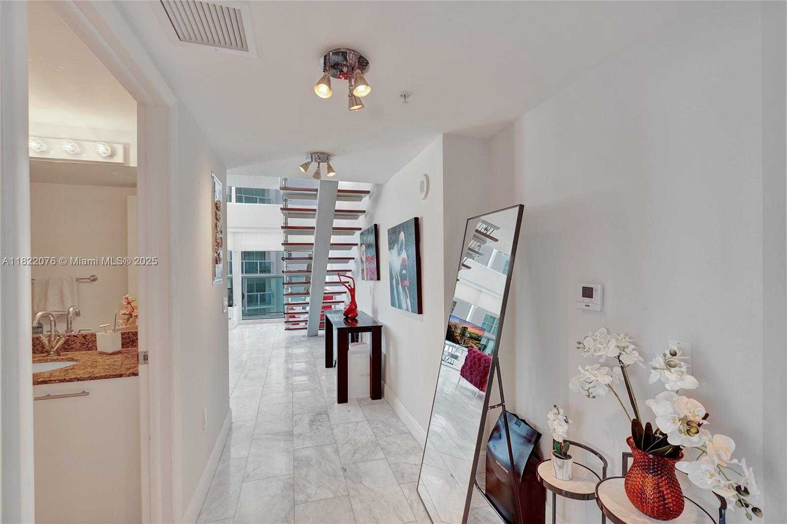 Small Image of 41 SOUTH EAST 5TH ST #1317, Miami Number 5