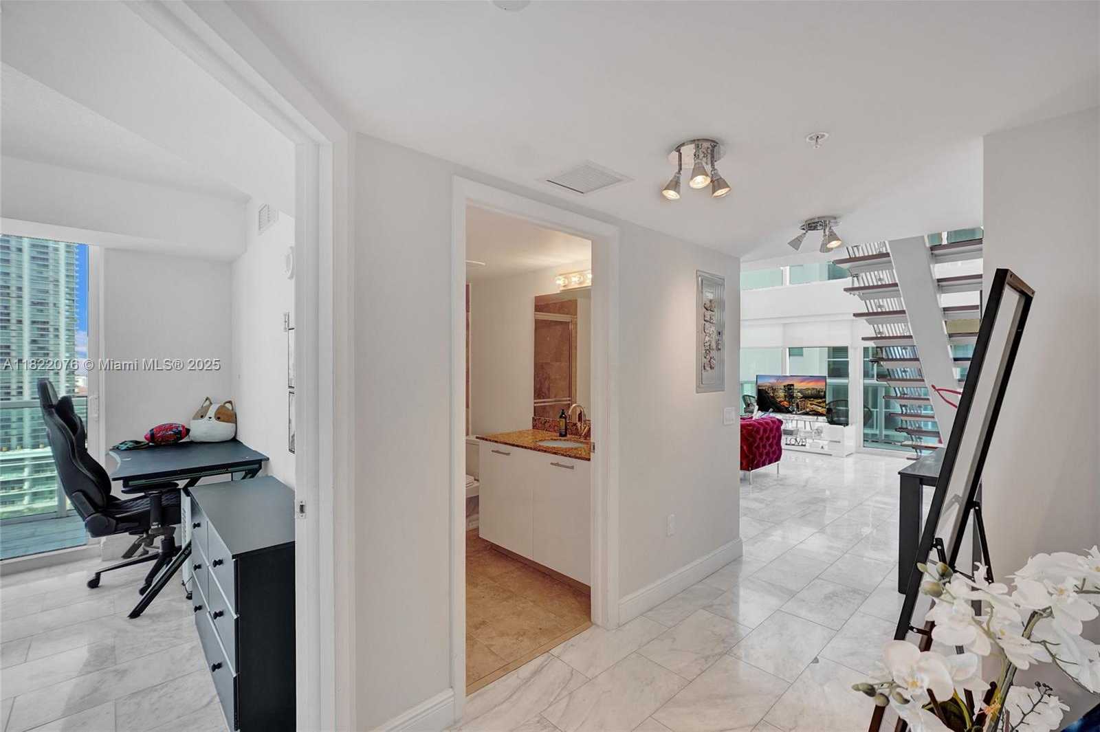 Small Image of 41 SOUTH EAST 5TH ST #1317, Miami Number 6