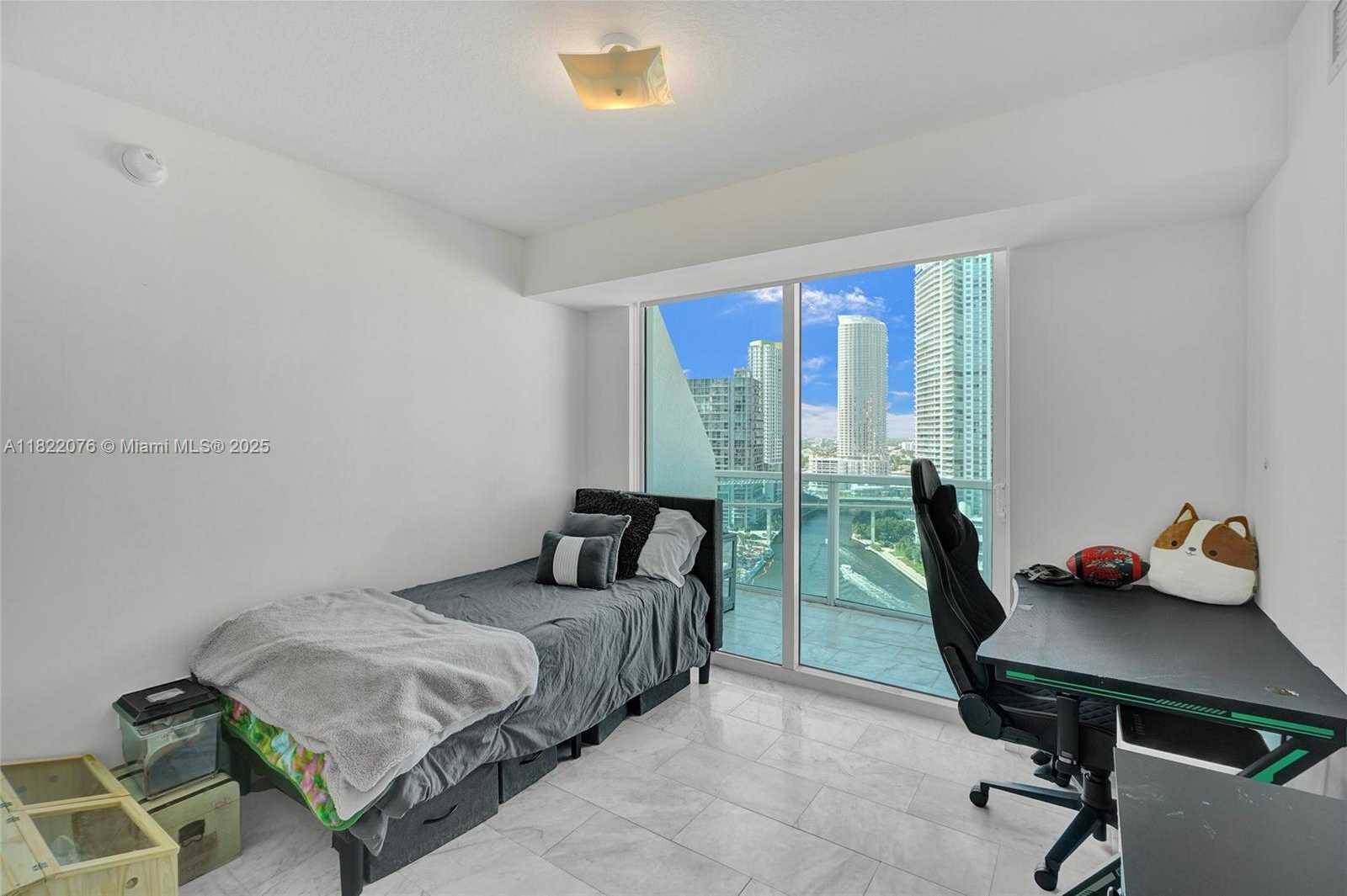 Small Image of 41 SOUTH EAST 5TH ST #1317, Miami Number 7