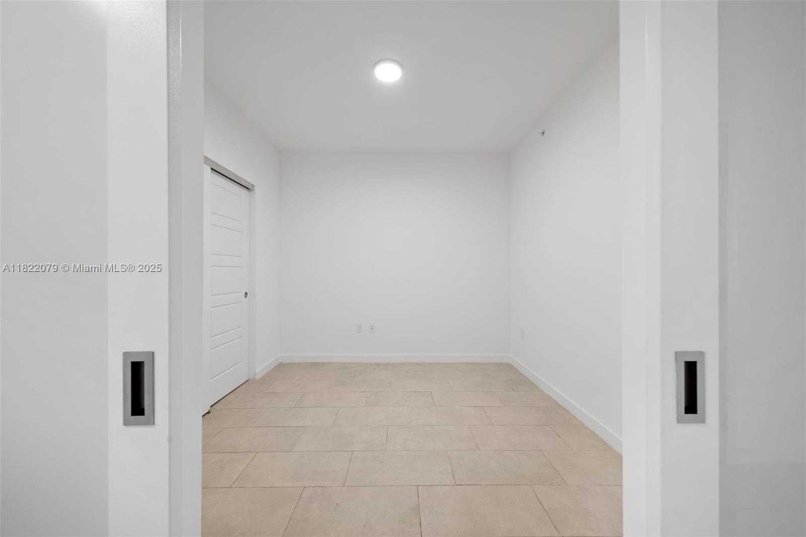 Small Image of 2150 NORTH BAYSHORE DR #0508, Miami Number 14