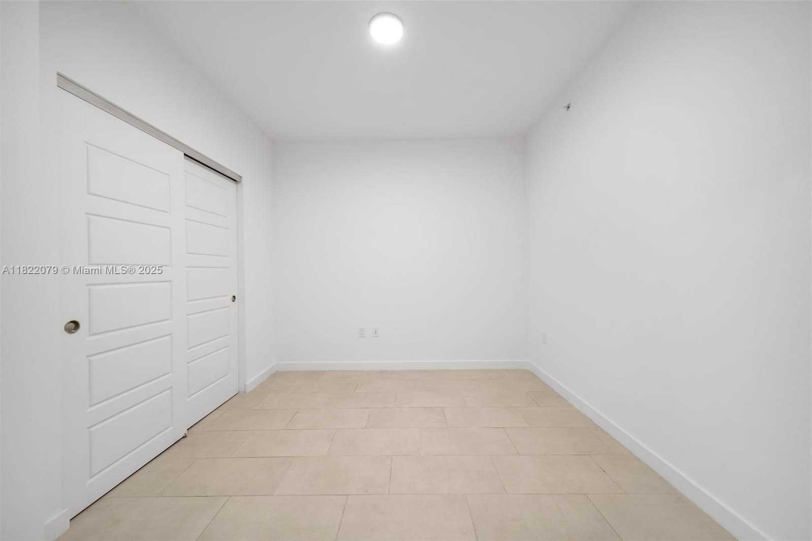 Small Image of 2150 NORTH BAYSHORE DR #0508, Miami Number 16