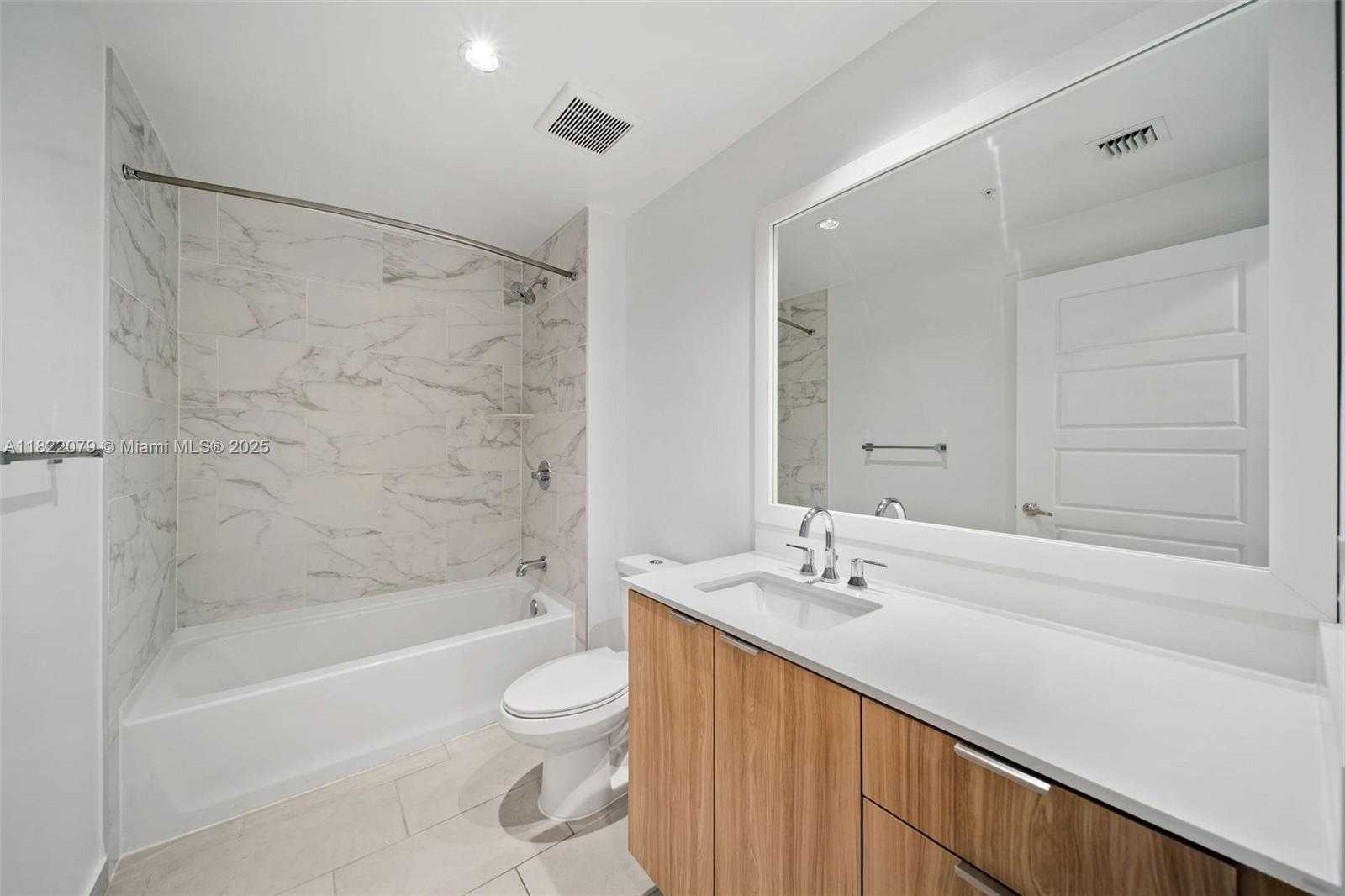 Small Image of 2150 NORTH BAYSHORE DR #0508, Miami Number 24